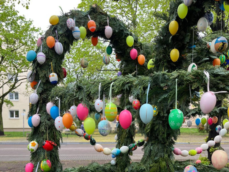 Osterkrone auf dem Mengsplatz