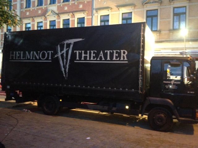 Foto: Helmnot-Theater - Unser LKW